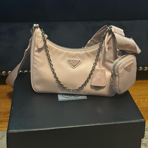 NEW Prada Re-Edition 2005 Re-Nylon bag LIMITED EDITION COLOR! - Picture 2 of 9